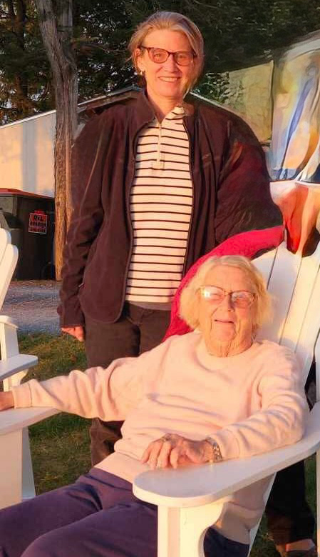 Phyllis Whitcomb Laurin ’53 and Beth Laurin ’82